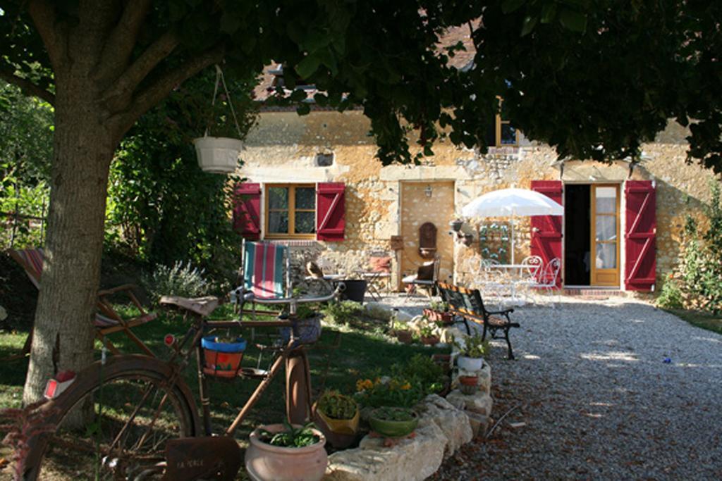 Chambre d'Hôtes du Domaine de la Haute Poignandiere Saint-Germain-de-la-Coudre Exterior foto