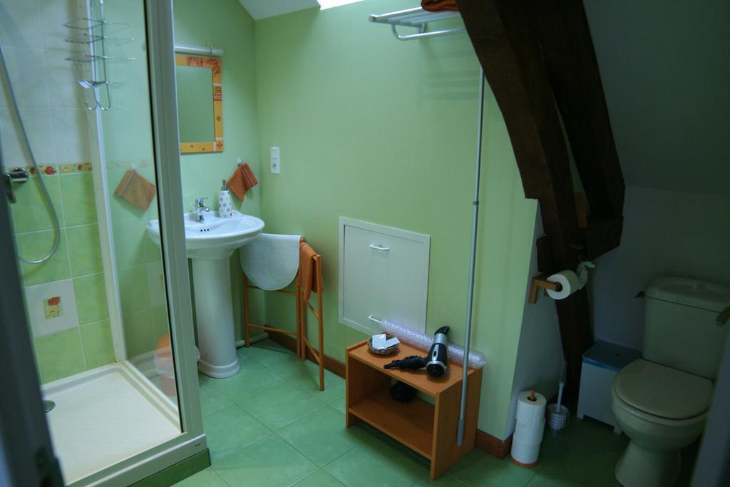 Chambre d'Hôtes du Domaine de la Haute Poignandiere Saint-Germain-de-la-Coudre Quarto foto