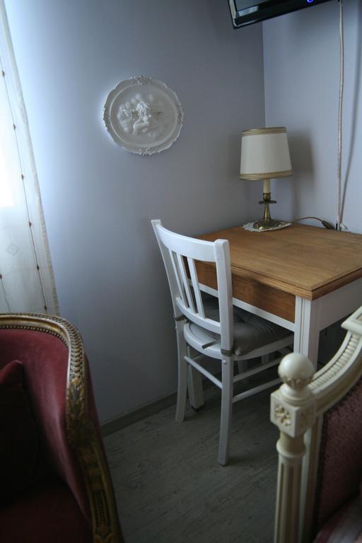 Chambre d'Hôtes du Domaine de la Haute Poignandiere Saint-Germain-de-la-Coudre Quarto foto